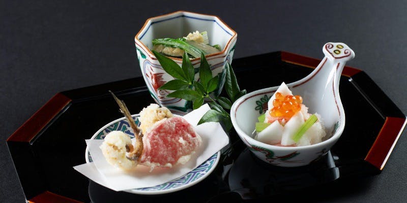 【飲み放題付きご会食プラン】旬の食材を活かし季節を感じる会席 全8品（平日限定・個室確約）