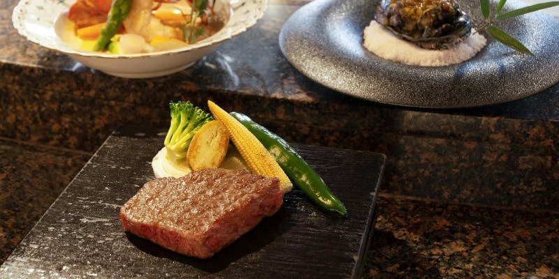 【厳選 近江牛と海鮮ランチ】上質な近江牛と海の幸どちらも贅沢に 全8品＋選べるワンドリンク