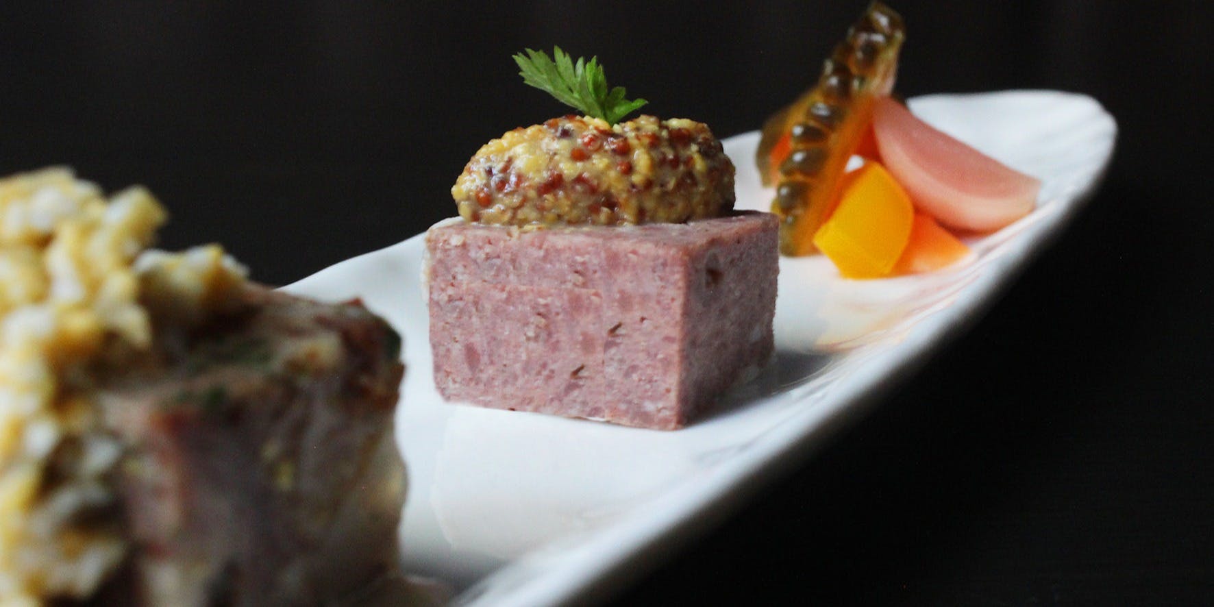 オーセンティック リビング ブッチャー エヌワイシー 福岡警固（AUTHENTIC LIVING BUTCHER NYC）