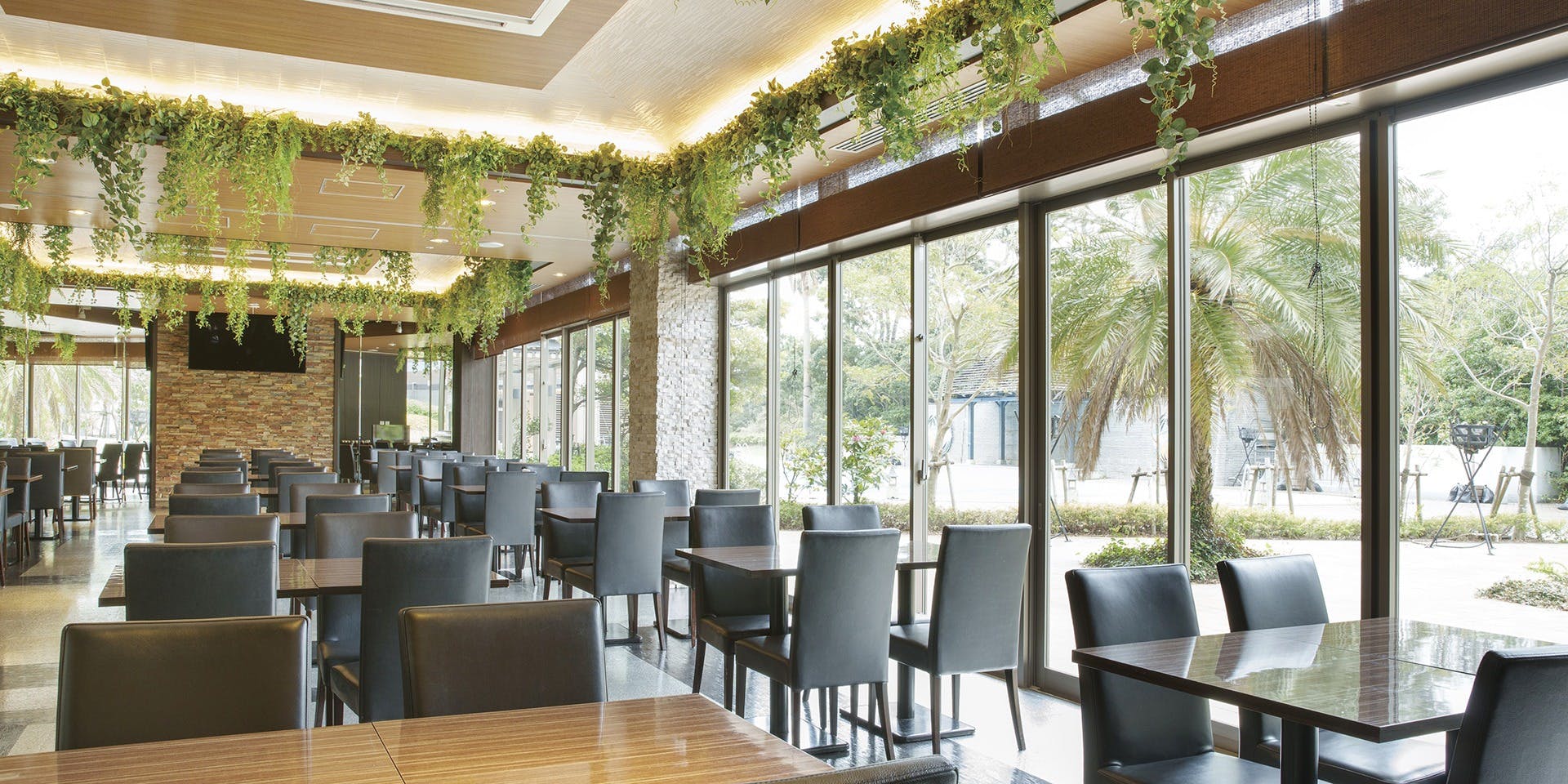 ラ・ベランダ／アパホテル＆リゾート東京ベイ幕張 - 画像1