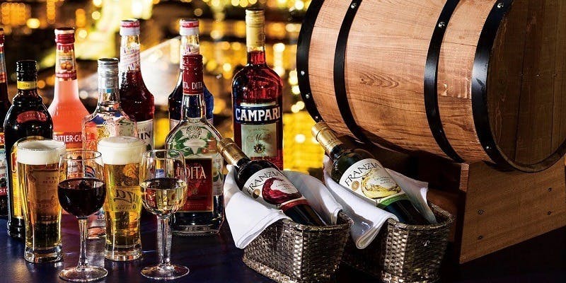 �_�C�j���O���o�[ �X�J�C�N���[�Y �}�N�n�� �^�A�p�z�e�������]�[�g�����x�C����