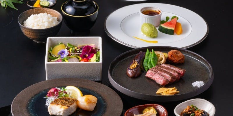 【ランチタイム限定！幸せ祝いコース　～梅～】A3ランク黒毛和牛ロース・魚料理他全8品（12/13まで）