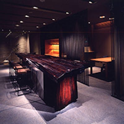 フロアごとに異なる空間でお出迎え