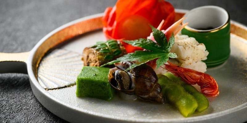 夜会席＋ワンドリンク付（夜会席10,000円）