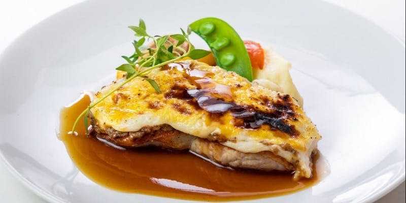 【ランチブッフェ】メイン3種から1品チョイス＋サイドブッフェ（平日）