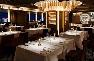 レッドフランマ/ソラリア西鉄ホテル