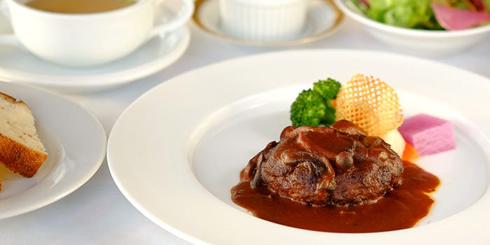 ベイサイドレストランカフェ モア（BaySide Resutaurant Cafe Moi）