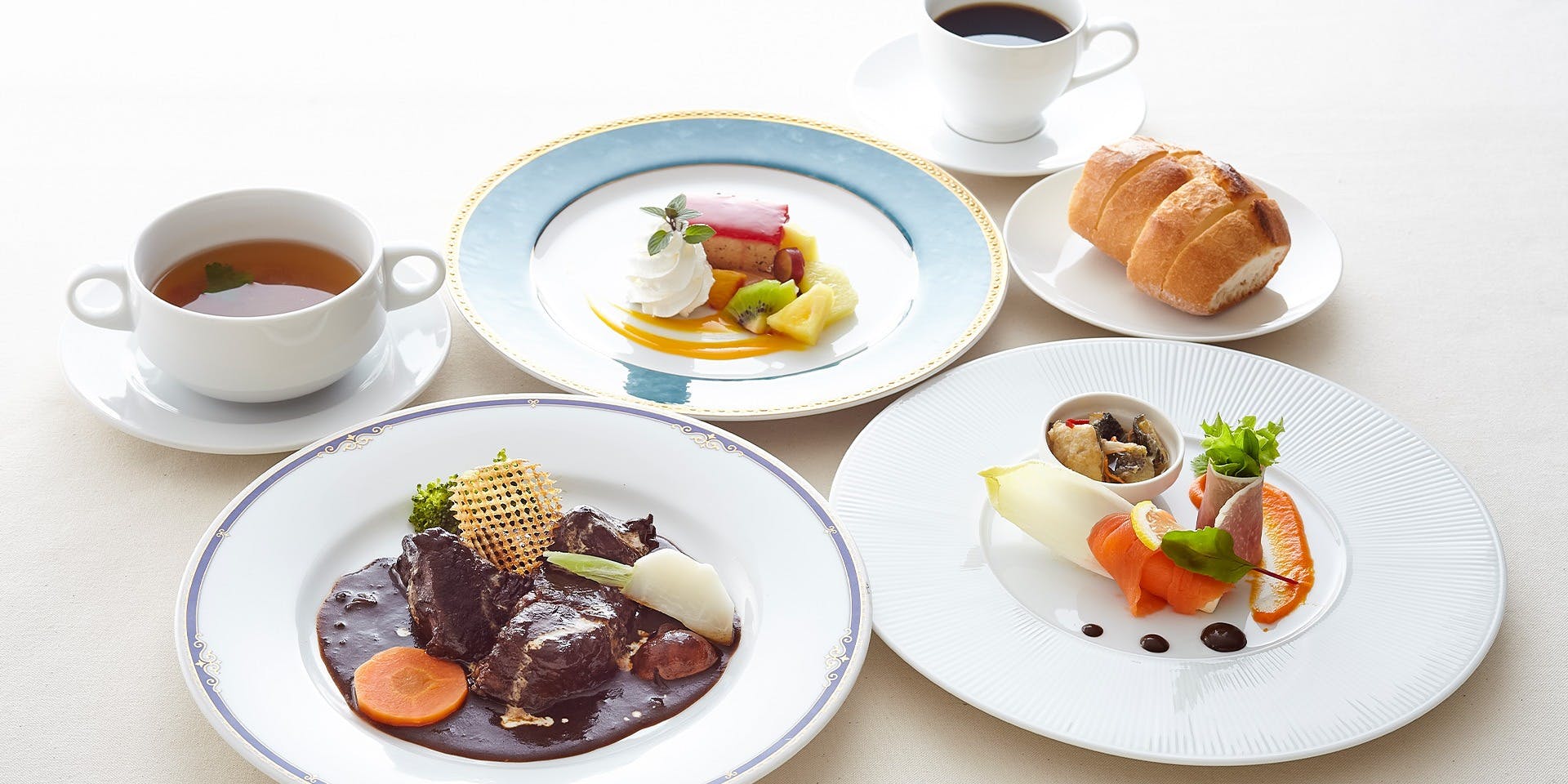 ベイサイドレストランカフェ モア（BaySide Resutaurant Cafe Moi）