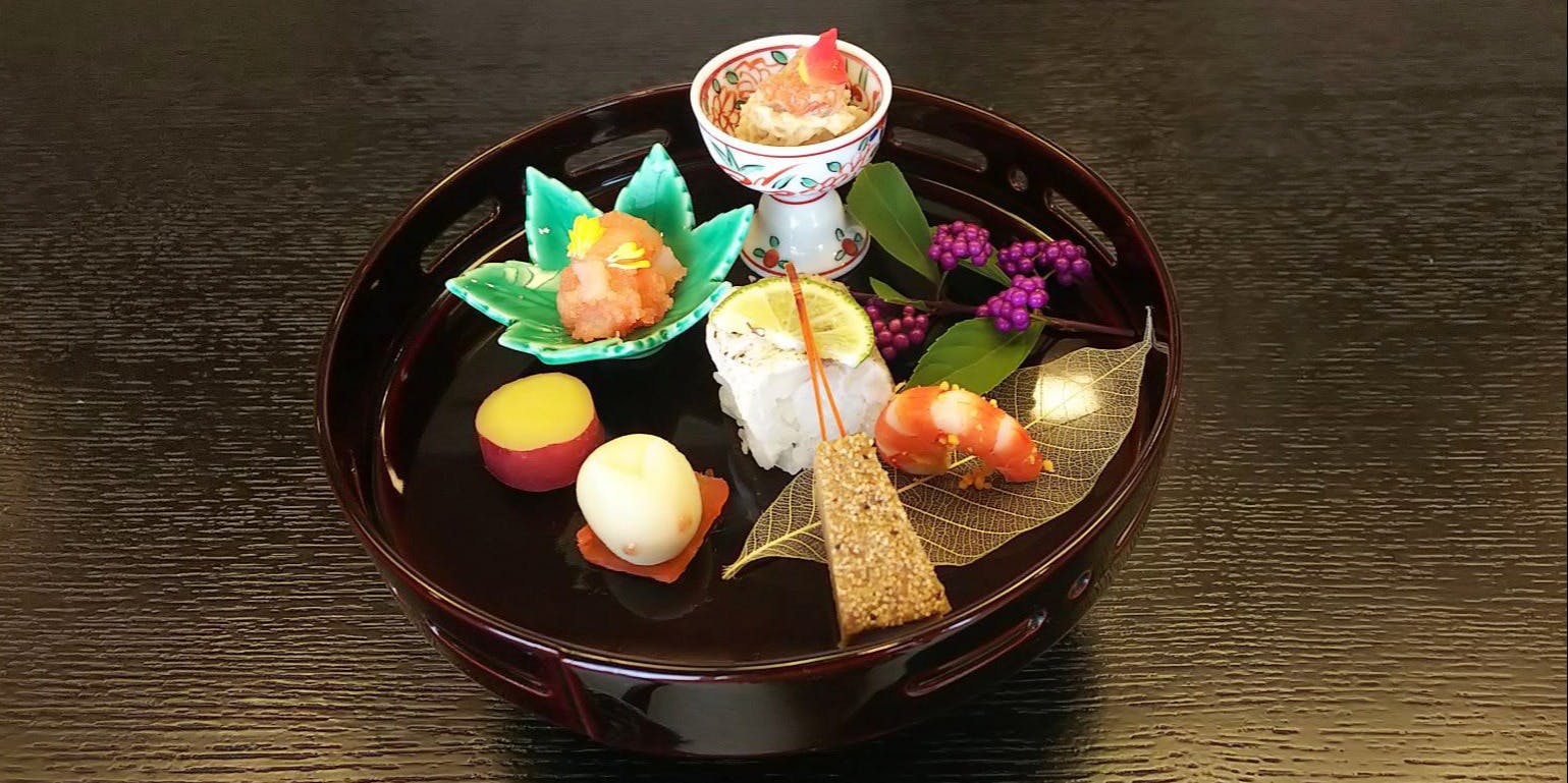 日本料理 新月 【懐石料理 花】 前菜・お造り・焼物・酢物・油物・水物