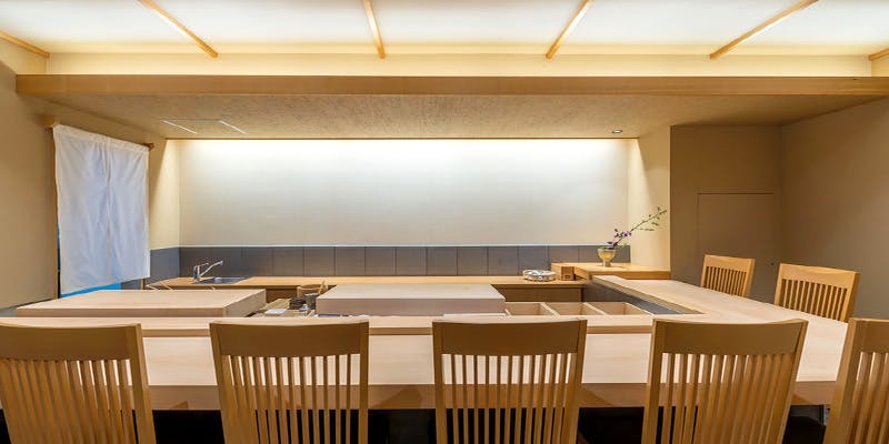 鮨 米倉（よねくら）