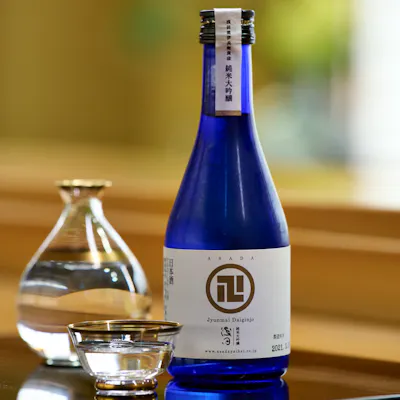 日本酒15種以上、ワイン20種以上をご用意
