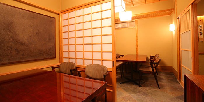 百味処 おんじき（ヒャクミドコロオンジキ）