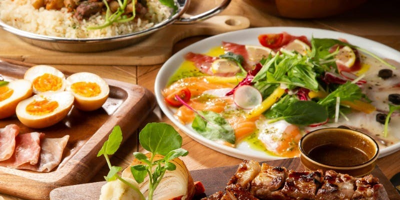 【デラックスコース】人気メニューを盛り込んだ全8皿＋早割＋スタンダード2時間飲み放題