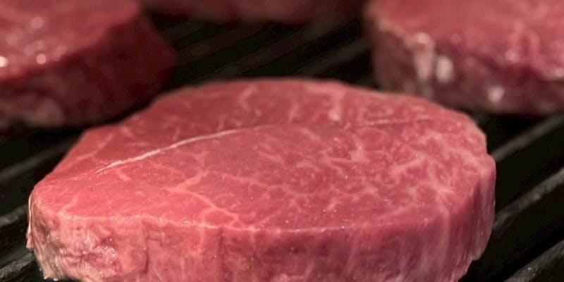 12月15日～26日まで限定　乾杯スパークリングワイン＆飲み放題付き忘新年会プラン（7名様以上のご利用）