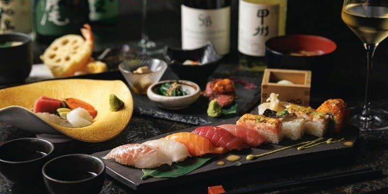 ランチ【「極 KIWAMI 」コース】旬のおまかせ寿司5貫・名物炙り寿司4貫など料理10品