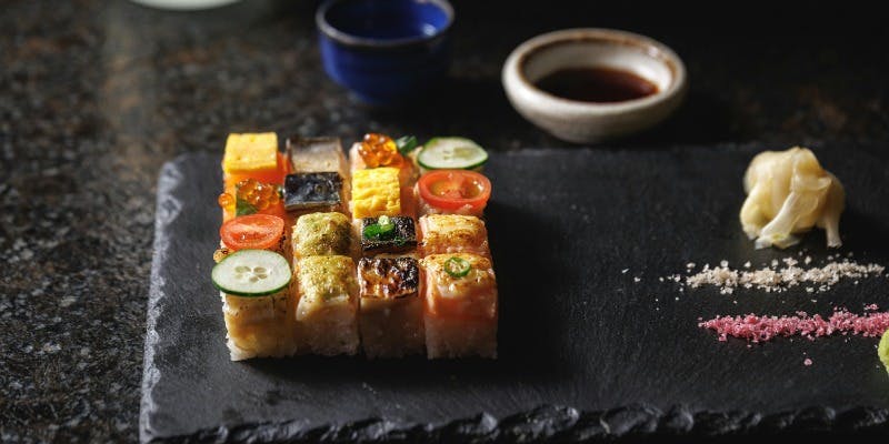 ランチ【「華 HANA」コース】名物モザイク寿司16貫・こだわりの一品料理など料理7品