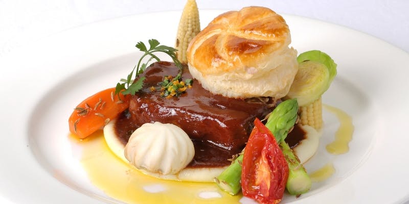 【コンチェルト】お魚とお肉のWメインにみらいサーモンの昆布締めマリネなど 全6品