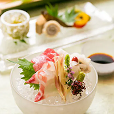 旬を楽しむだけではない、四季の移ろいをお食事の中に込めて