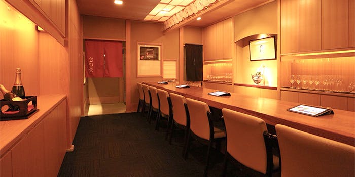祇園のワインバーが楽しめる個室があるおすすめレストラントップ2 一休 Comレストラン
