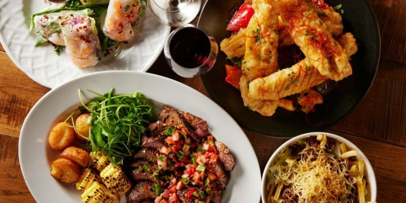 Dining & Bar LAVAROCK �_�J��
