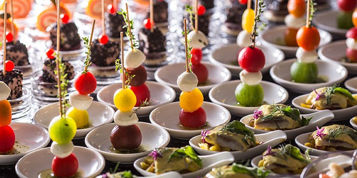 Dining & Bar LAVAROCK 神谷町（ダイニングアンドバー ラヴァロック）