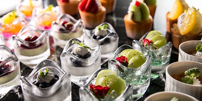 Dining & Bar LAVAROCK 神谷町（ダイニングアンドバー ラヴァロック）