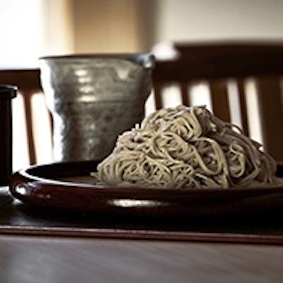 毎日手打ちしている香り高いお蕎麦