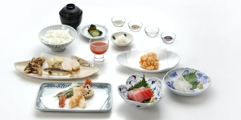 天ぷら新宿つな八 大丸東京店