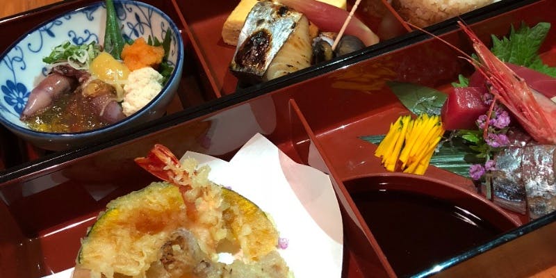 【松花堂弁当】天ぷら、焼き魚など（川床席確約）