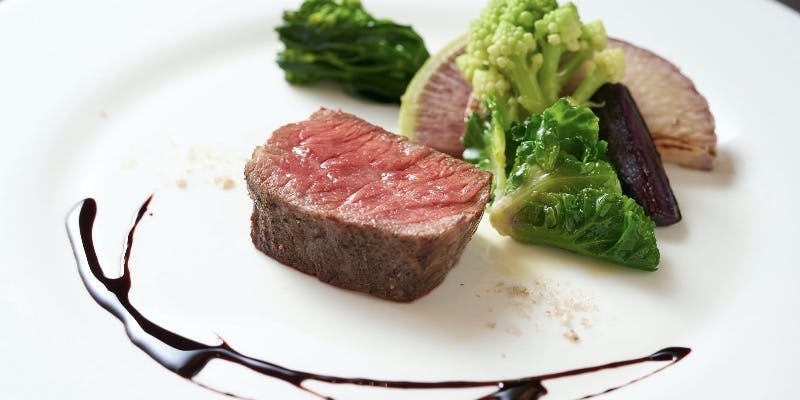 豪華9品 12月おまかせコース厳選和牛がメイン/アミューズ2皿/前菜2皿/パスタ2皿/肉料理/デザート/カフェ