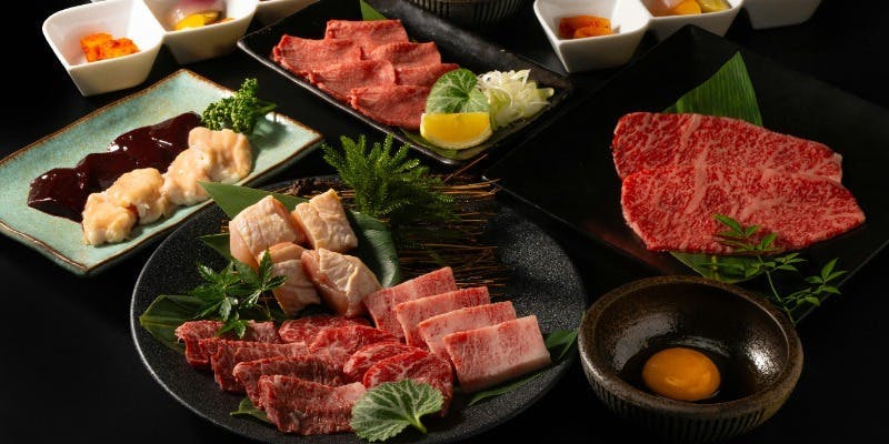 【厳選焼肉コース】やきすき、黒毛和牛、松阪牛など全12品