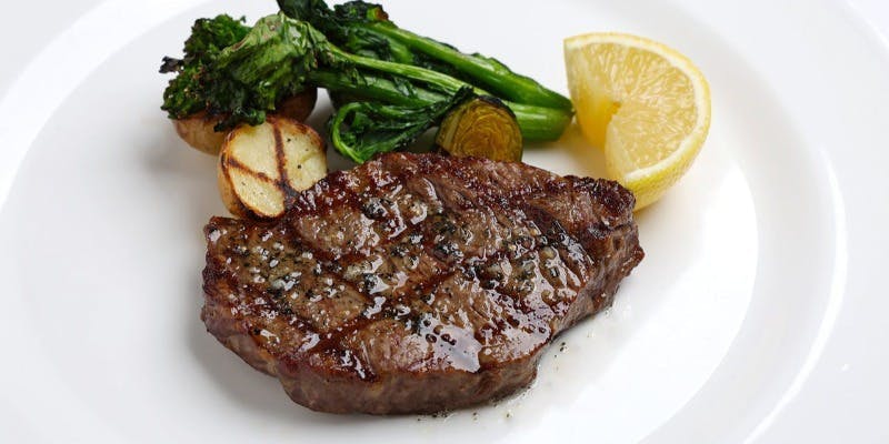 【厳選和牛ステーキランチ】前菜　メイン　デザート全3品＋乾杯スパークリングワイン付き