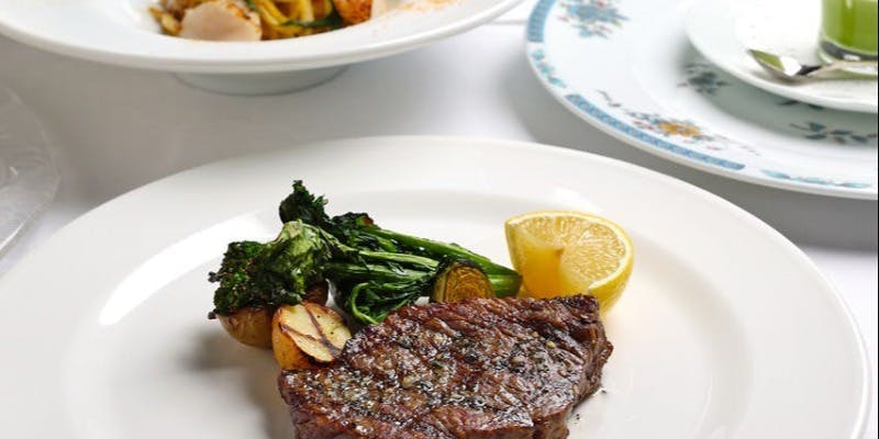 【12/21～12/23メインは和牛ステーキのシェフお任せディナーコース　乾杯プロセッコ又はソフトドリンク付】