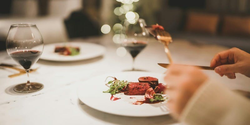 【Xmas2025】ディナー 全6皿 スペシャルディナーコース＋グラス シャンパン付き