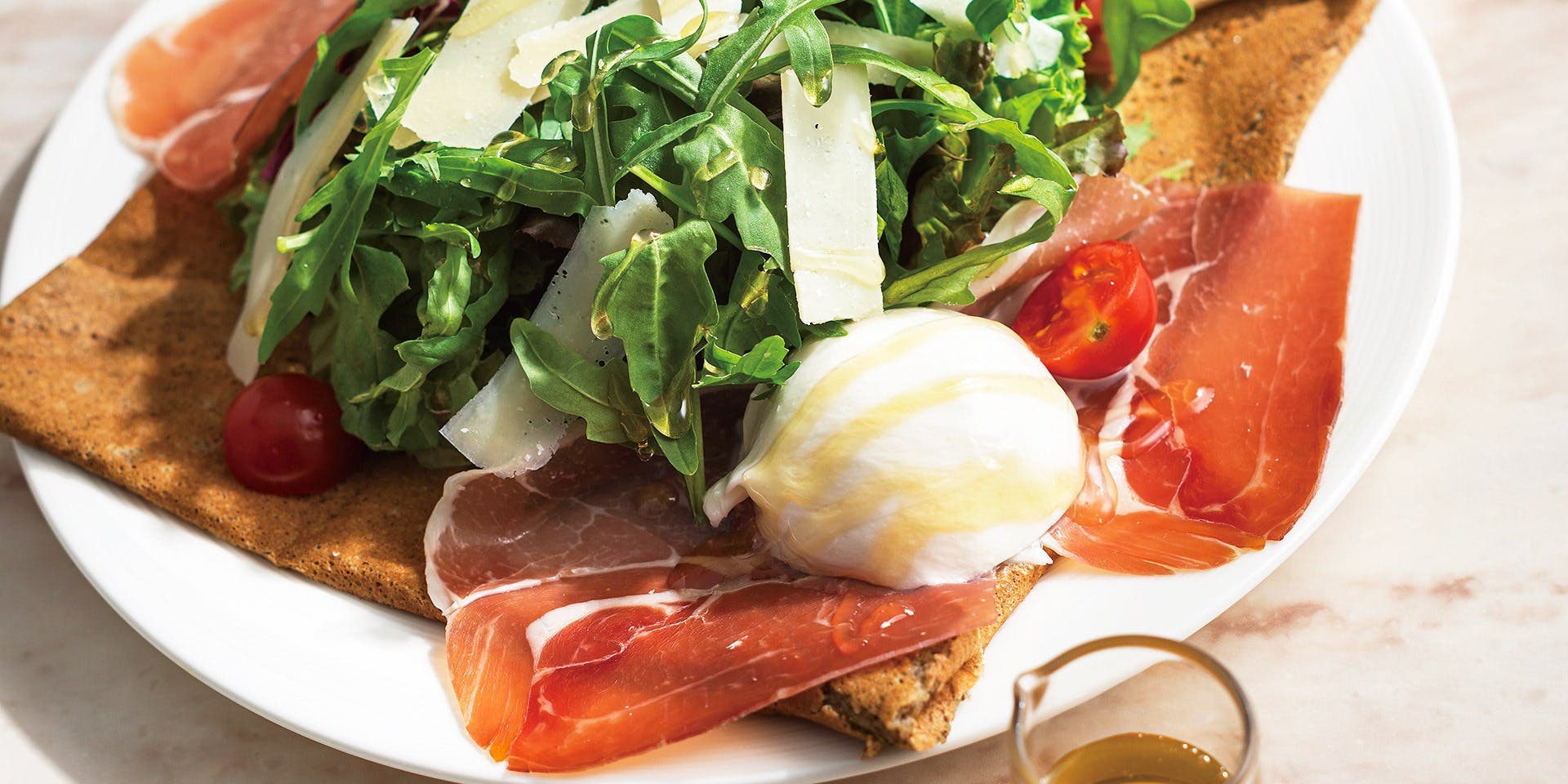 ブルー・ブリック・ラウンジ（BLUE BRICK LOUNGE）