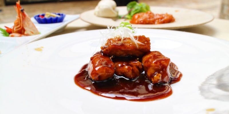 【平日限定ショートランチ】人気の海老チリや四川麻婆豆腐　点心の盛り合わせを満喫＋スパークリング