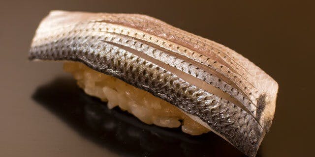 池袋 鮨 貴山（イケブクロスシタカヤマ【旧店名】鮨 天海）