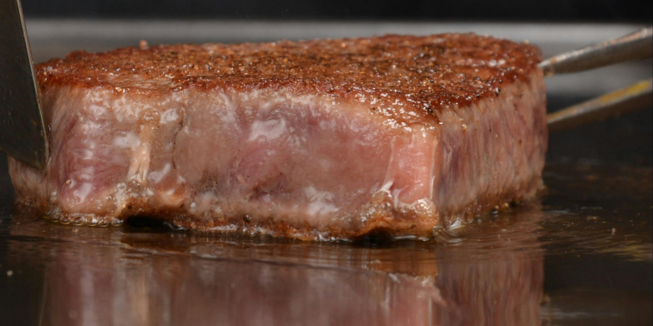 鉄板ダイニング 藤彩（TEPPAN DINING TOUSAI）