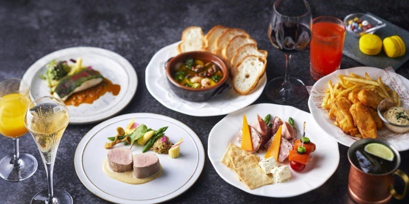 【ナイトタイム・アフタヌーンティーセット】食事と飲み放題90分付き