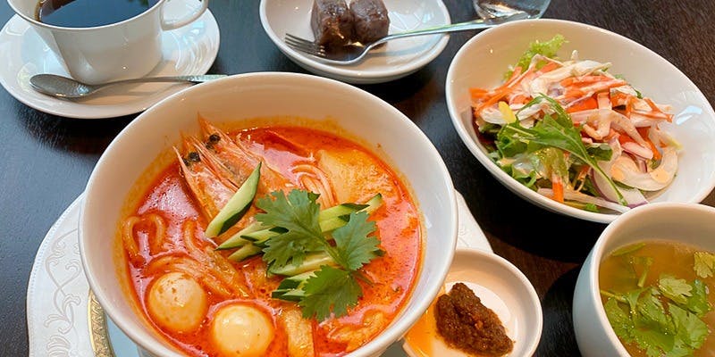 TRIPLE ONE Singapore & Chinese Cuisine（トリプルワン）