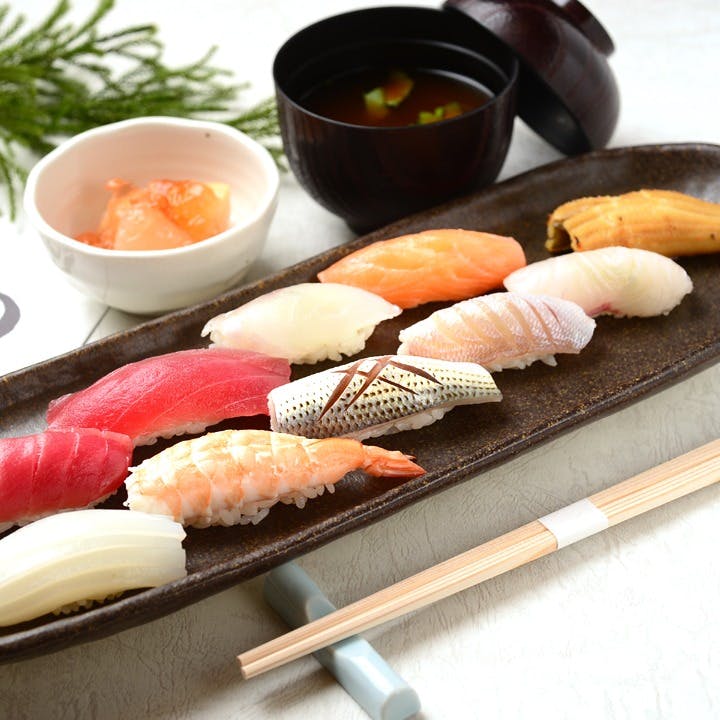 寿司向月sasashima 月兎 の握り鮨12貫や旬の一品など全4品 カウンター席 ディナー プラン メニュー 一休 Comレストラン