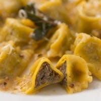 北イタリアの郷土料理と自然ワインのお店