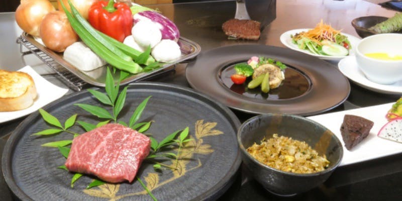 【黒毛和牛ステーキコース】厳選した国産牛をシェフが鉄板で最高の状態に焼き上げます＋1ドリンク