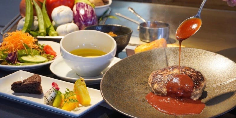 【黒毛和牛ハンバーグコース ※平日限定】新鮮な和牛ハンバーグを鉄板焼きで…＋1ドリンク（平日限定）