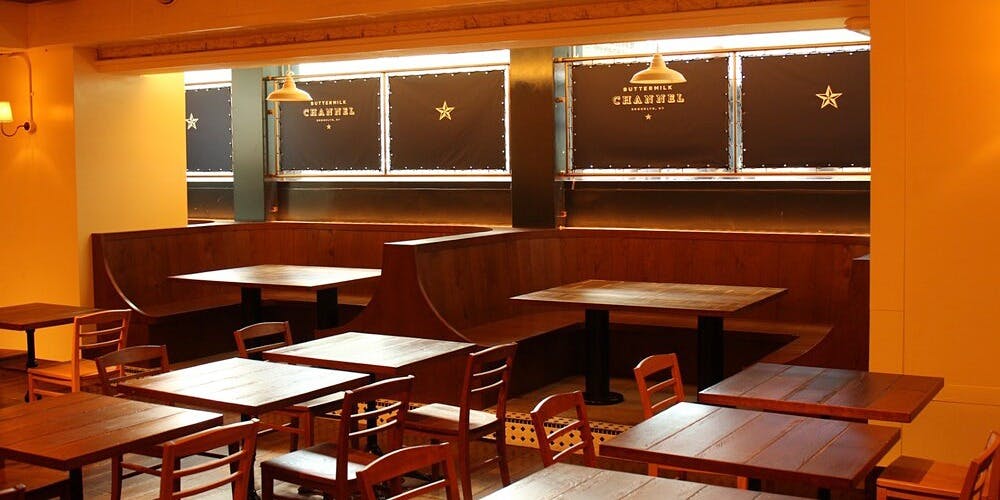 記念日におすすめのレストラン・BUTTERMILK CHANNEL 原宿店の写真2
