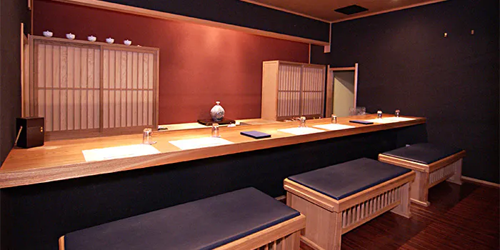 住吉日本料理 Koga スミヨシニホンリョウリ コガ 渡辺通 割烹 小料理 一休 Comレストラン