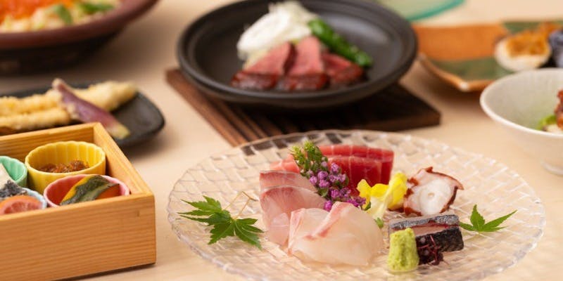 【おはしの藝コース】 旬の食材、いくらや黒毛和牛など豪華な食材を贅沢に堪能　全8品