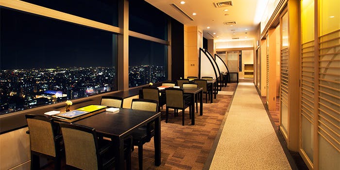 記念日におすすめのレストラン・スカイレストラン「丹頂」／JRタワーホテル日航札幌の写真2