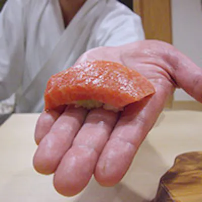 江戸前のコースでおもてなし