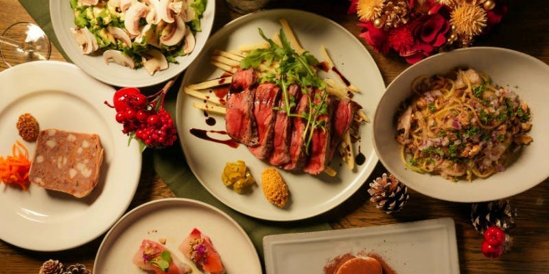 【Xmas限定ハイテーブルコース／12月24日 1945～2145】スパークリング付き！炭火グリルなど全6品！5,800円